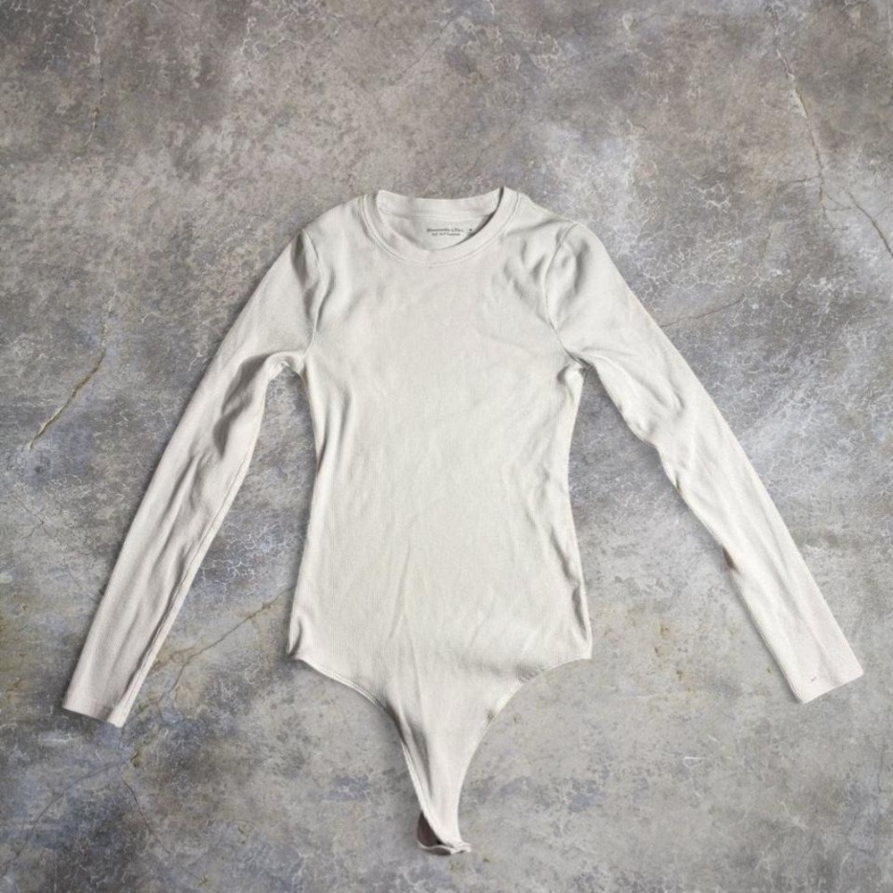 Abercrombie & Fitch Soft A&F Essentials White Ribbed Bodysuit Long Sleeve Size M